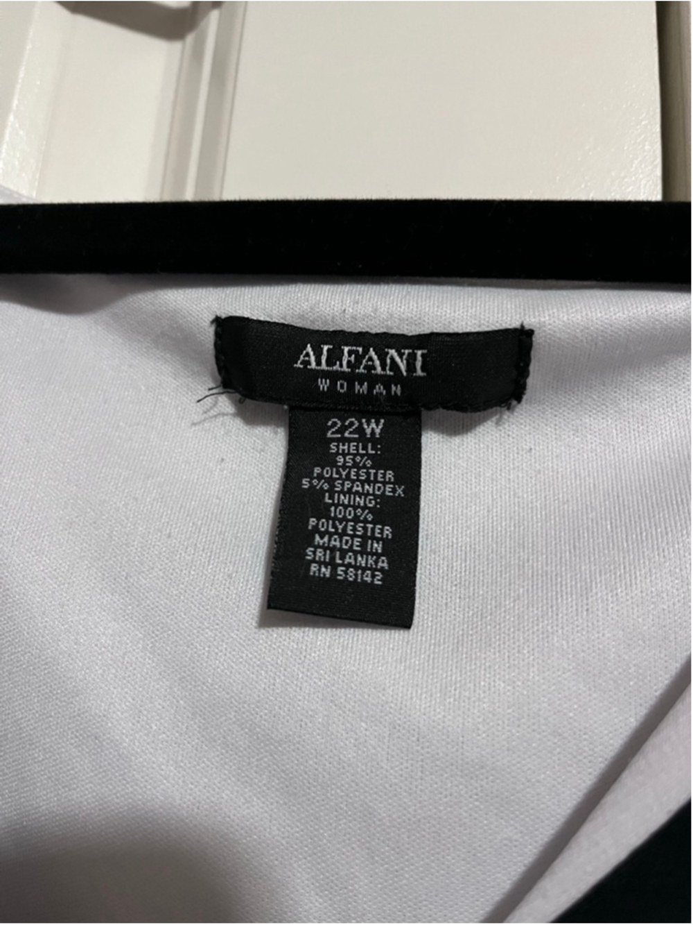 EUC Women's Alfani Plus Size 22W Black & White Striped Sleeveless Dress - Picture 4 of 6